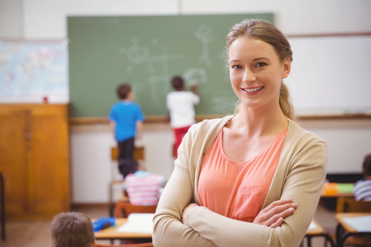teaching assistant in a classroom
